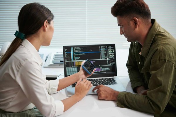 Logiciel espion : décryptage des techniques de la surveillance téléphonique