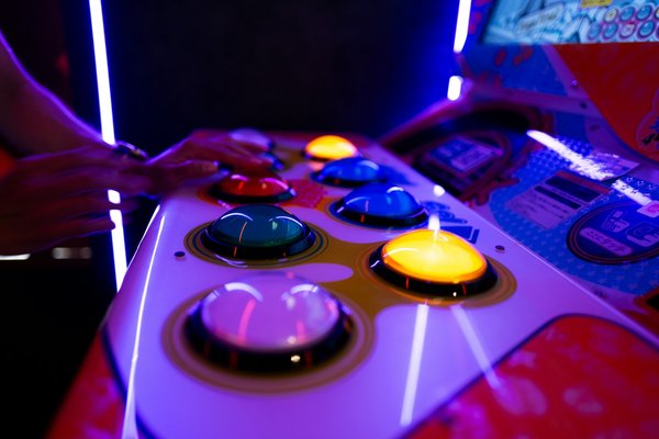 10 activités insolites entre amis à paris : découvrez l'originalité